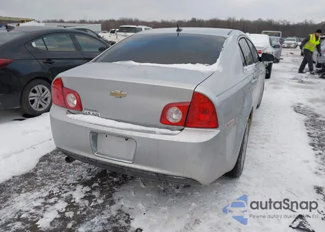 2010 Chevrolet Malibu Ls z USA, uszkodzony, nr VIN 1G1ZB5EB4AF274348